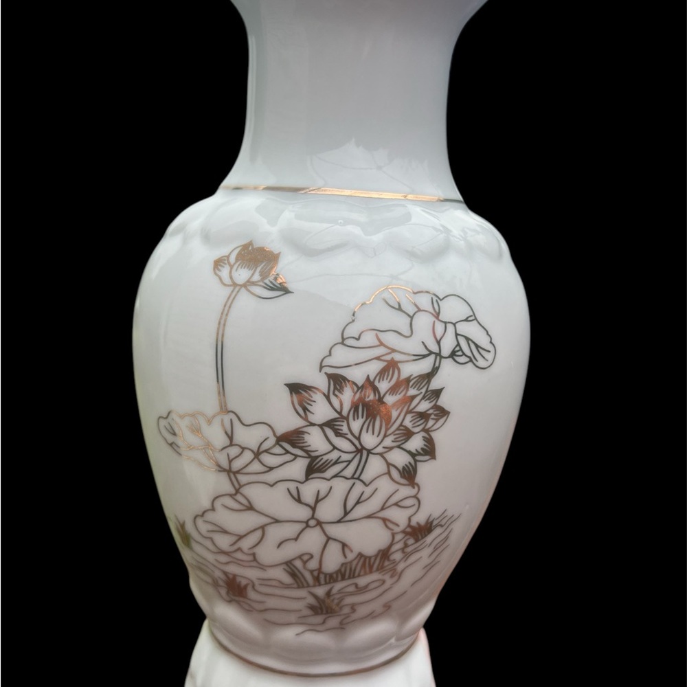 Elegant Floral Ceramic Vase